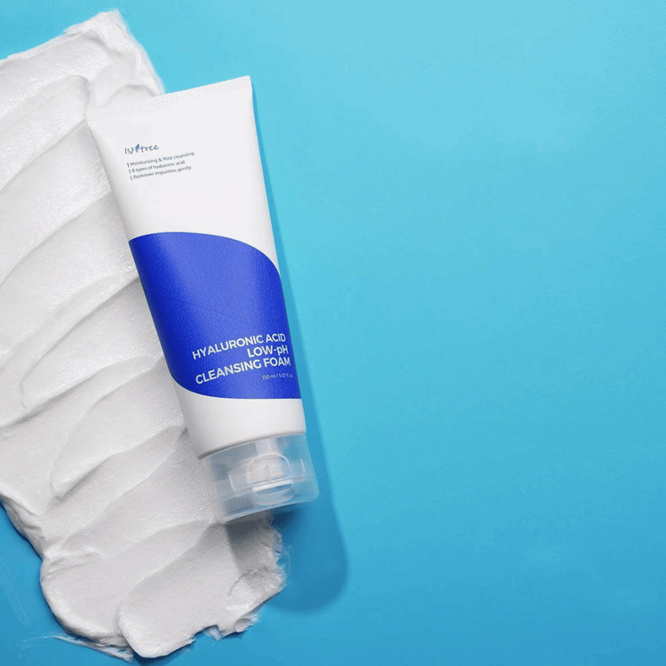 تعادل pH پوست خود را با فوم شستشوی هیالورونیک حفظ کنید