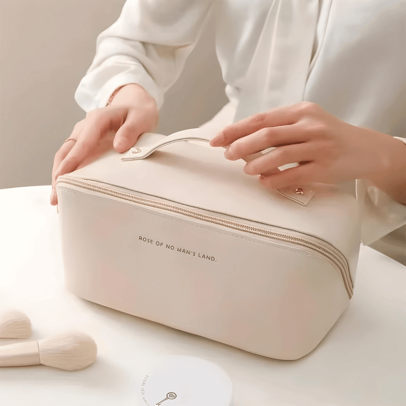 کیف لوازم آرایشی شیک و کاربردی برای خانمها، مدل BY119