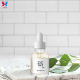 آبرسانی عمیق و روشنکنندگی فوقالعاده: این سرم با ترکیب عصاره برنج و آلفا آربوتین، پوست شما را آبرسانی کرده و لکها را محو میکند.  Beauty Of Joseon Glow Deep Serum - Rice + Alpha Arbutin خرید سرم بیوتی آف جوسان