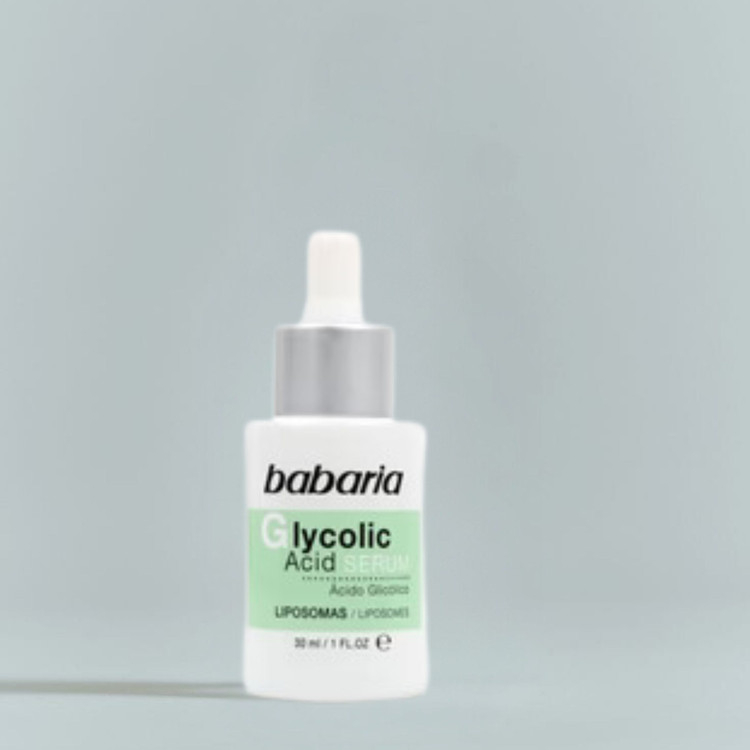 بازسازی و جوانسازی پوست با سرم گلیکولیک اسید باباریا