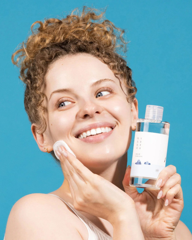 ROUND LAB 1025 Dokdo Toner با ترکیبات مینرال و مرطوبکننده