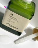 سرم احیاکننده وگان (Vegano) با باکوچیول و توکوفرول، مناسب برای سفت شدن و بازسازی پوست، بدون تحریک و قرمزی