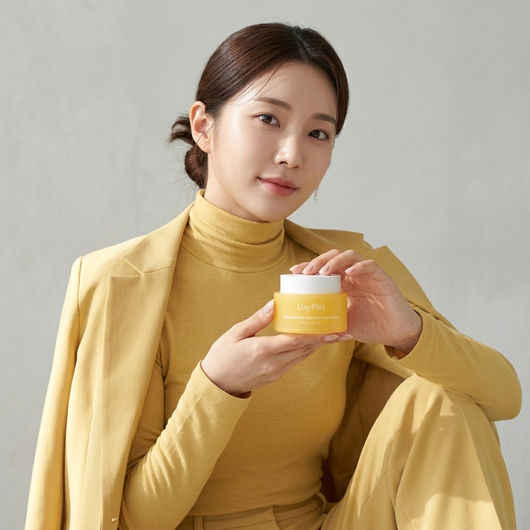 تکنولوژی پیشرفته دیپیآیل برای بازسازی سلولها. پوستی سفت، شاداب و جوان در کمترین زمان